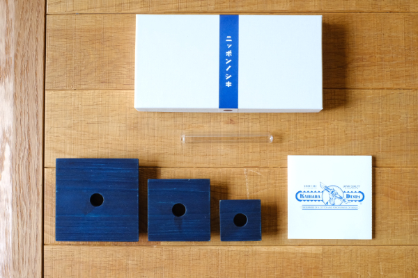 一輪挿し 木製 ひのき 藍染め インディゴ 工芸品 組み合わせ自由 家具屋アカトシロ ニッポンノシキ(R) アオ｜B53