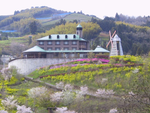 【花の森ホテル】ご宿泊やお食事に使える花の森ホテル利用券6000円｜C41