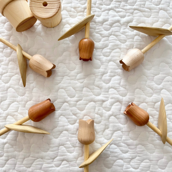 北欧 木製 インテリア チューリップ 2本セット 置物 雑貨 ナチュラル シンプル モダン  リビング キッチン プレゼント 新築祝｜D18