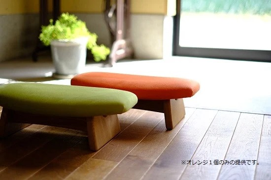 低座椅子 椅子 枕 木製 チェア フットレスト オットマン ソファ 畳 インテリア 国産材 無垢材 フェイスタオル 家具屋アカトシロ ゴイチ(R) スエード（オレンジ）｜E03