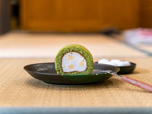 シルクとミルクの町のむらスイーツ「きぬろーる」