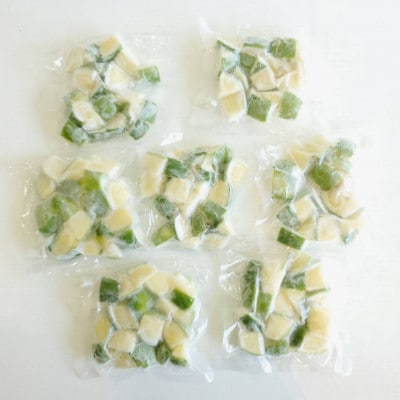 【先行受付2025年11月下旬～順次発送】　瀬戸内産 青いレモン ゴロゴロカット　150g×7パック【配送不可地域：離島】