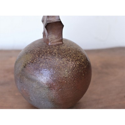 備前焼 一輪挿し・玉(数量限定品)　st-010
