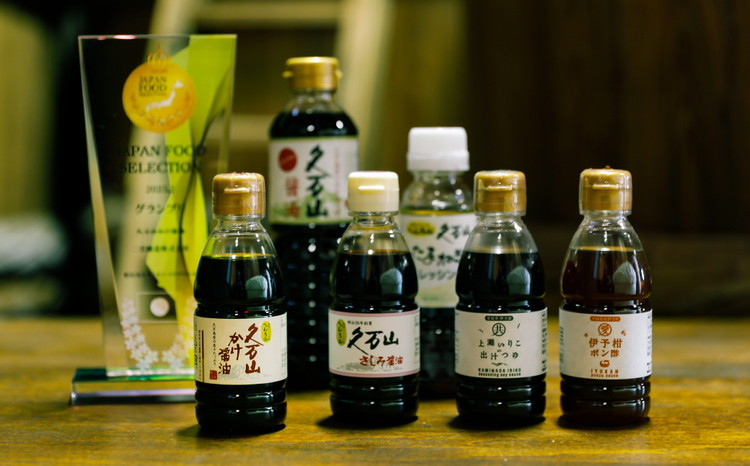 調味料 「二宮醸造 お試しセット」久万山かけ醤油200ml／さしみ醤油200ml／いりこだし200ml／ポン酢200ml／玉ねぎドレッシング230ml／まろやか500ml ｜ 国産 しょうゆ 料理 老舗 厳選 美味しい おいしい おすすめ 人気 愛媛 久万高原 ※離島への配送不可