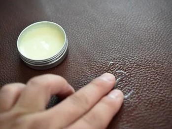 「伊予レザークリーム」いよかん｜革 革製品 お手入れ ツヤだし 防カビ