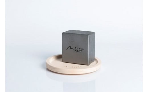 河内晩柑オイル・菊間瓦セット 精油 雑貨 日用品 インテリア リラックス リフレッシュ 癒し アロマオイル エッセンシャルオイル おすすめ 新生活 リビング 寝室 玄関 香料 おうち時間 贈り物 ギフト プレゼント 贈答 お取り寄せ ご褒美 記念日 お祝い