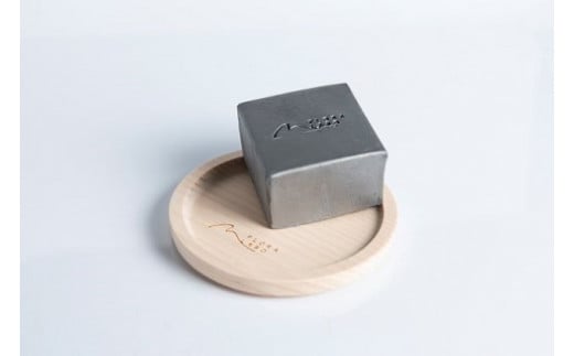 河内晩柑オイル・菊間瓦セット 精油 雑貨 日用品 インテリア リラックス リフレッシュ 癒し アロマオイル エッセンシャルオイル おすすめ 新生活 リビング 寝室 玄関 香料 おうち時間 贈り物 ギフト プレゼント 贈答 お取り寄せ ご褒美 記念日 お祝い