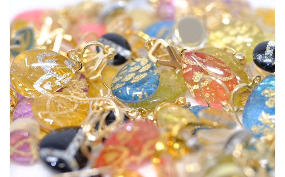 IKAZAKI WASHI JEWERLY しずくピアス「ライトブルー」桜柄