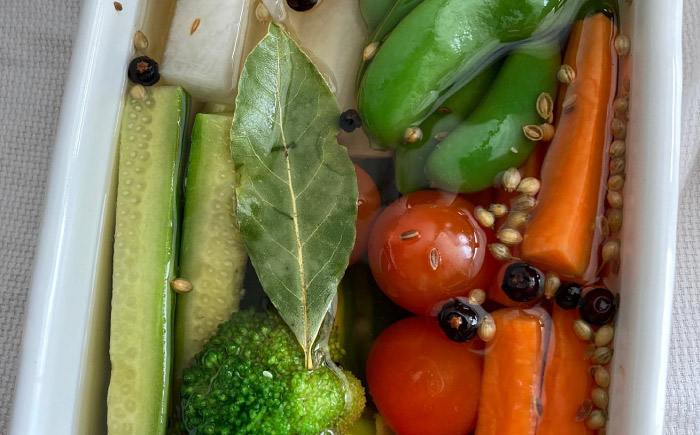 スパイスカレーミックス ピクルスミックスセット 4個 ／ カレー粉 香辛料 ピクルス 内子町 【atochi】 [BKBS004]