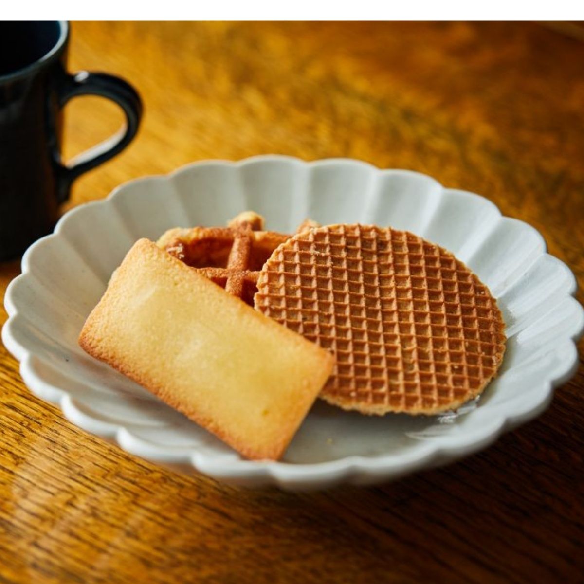 砥部焼 菊型皿セット（直径約17cm×2枚） 水色 【ふるさと納税 人気 おすすめ ランキング 食器 皿 お皿 砥部焼 おさら 陶芸 和食 洋食 手作り おしゃれ かわいい 愛媛県 伊方町 送料無料】 IKTS011-6