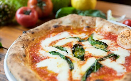 森の国「水際のロッジ」野生のピッツェリア Selvaggio特製ピッツァ 2枚セット ◆ ｜愛媛県 松野町 森の国 観光 旅行 レジャー 宿泊 ロッジ 食付き チケット クーポン 滑川渓谷　国内旅行 宿泊施設 ペア ランチ コース シェフ 自慢 ピッツェリア ピッツァ