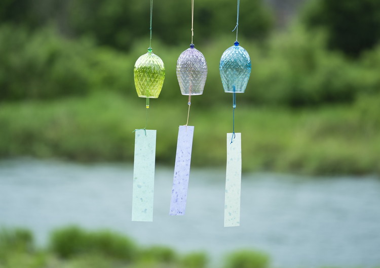 あじさい風鈴（ブルー） 1点【環境にやさしいエコグラス】｜ ガラス おしゃれ 透明 青 緑 紫 ※離島への配送不可