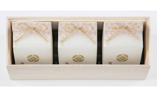 宗家　源吉兆庵 希少な清水白桃を贅沢にまるごとひとつ！プレミアム桃泉果（3個入り）◇ ｜宗家 源吉兆庵 和菓子 お菓子 清水白桃 白桃 もも モモ 桃 限定 高級 ギフト 贈り物　贈答 お祝い プレミアム 贅沢 スイーツ 愛媛県 松野町 お取り寄せ