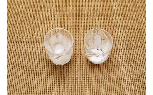 【環境にやさしいエコグラス】森の国ガラス工房 オリジナルペアぐいのみ ◇ ｜オリジナル おすすめ おしゃれ 手作り ガラス ガラス細工 ガラス作家 ガラス工芸 工房制作 キレイ 上品 お祝い プレゼント ギフト コップ 食器 工芸品　贈答