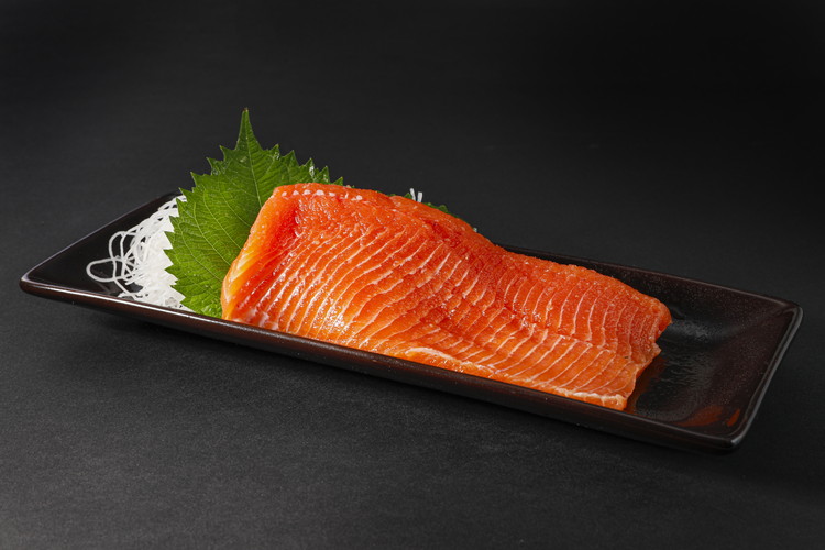 【森の国で養殖】滑床トラウトサーモン 1kg（250g×4P） ｜ 刺身 小分け 切り身 ふるさと納税 国産 冷凍 ※離島への配送不可