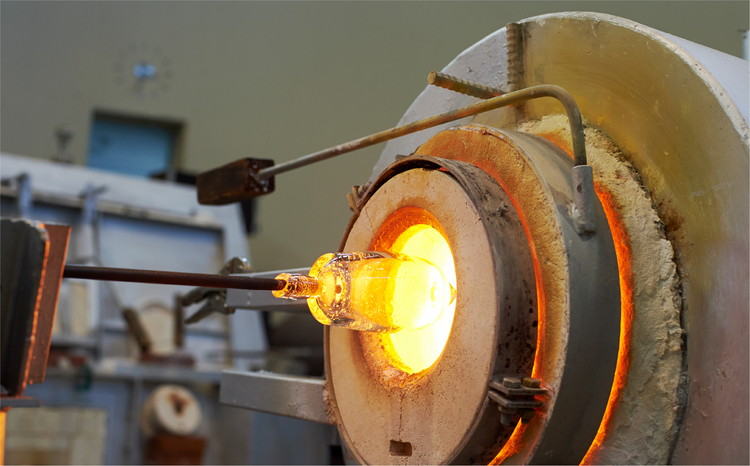 あじさい風鈴（パープル） 1点【環境にやさしいエコグラス】｜ ガラス おしゃれ 透明 青 緑 紫 ※離島への配送不可