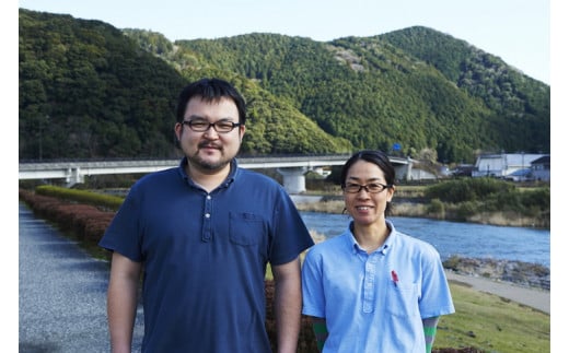 【環境にやさしいエコグラス】森の国ガラス工房 オリジナル一輪挿し ◇ ｜オリジナル おすすめ おしゃれ 手作り ガラス ガラス細工 ガラス作家 ガラス工芸 工房制作 キレイ 上品 お祝い プレゼント ギフト コップ 食器 工芸品　贈答