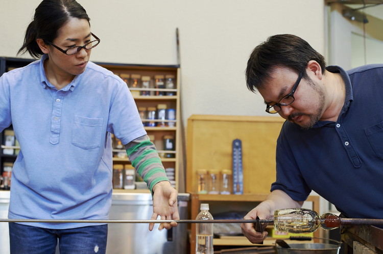 あじさい風鈴（ブルー） 1点【環境にやさしいエコグラス】｜ ガラス おしゃれ 透明 青 緑 紫 ※離島への配送不可