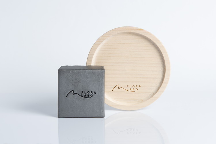 オイル・菊間瓦セット＜アロマ エッセンシャルオイル  芳香剤 デスクワーク テレワーク 在宅勤務 リモートワーク インテリア リラックス 癒し 柚子 ユズ ゆず 伝統工芸 愛媛県 鬼北町＞