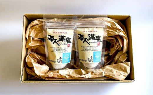 海人の藻塩　スタンドパック（100g）×2パック 5000円 塩 しお 藻塩 も塩 旨味 まろやか 海藻 ホンダワラ チャック付き パック ミネラル 天ぷら 野菜 肉 焼肉 焼き肉 魚 焼魚 豆腐 家庭用 贈答用 贈答 下味  愛南町 愛媛県 朋和商事株式会社 蒲刈物産株式会社