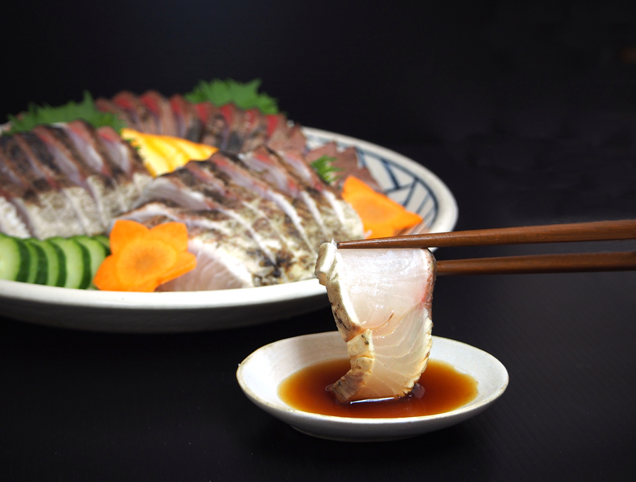 【C06033】高知県産　勘八(かんぱち)藁焼きたたきセット［期間限定品］