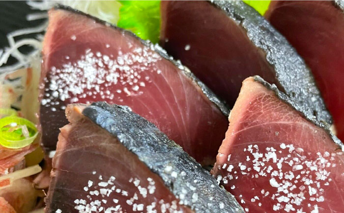 土佐久礼・トロ鰹たたき 約1500ｇ（3節入り）冷凍 約8人前 / 鰹 カツオ かつお 鰹 藁焼き カツオ 高知 ワラ 美味しい 完全藁焼き 多田水産【グレイジア株式会社】[ATAC074]