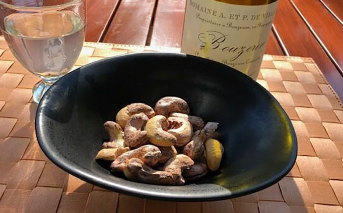 オトナ塩味が大人気!新たな味覚の扉を開く「うす皮付カシューナッツロースト 」約430g ×2袋 【あぜち食品】 [ATCC010]