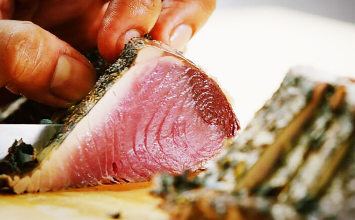 【先行予約】着日指定必須 わら焼き かつおのたたき 2節セット (6〜7人前) 〈2026年4月以降発送〉 / かつお カツオ 鰹 藁焼き 冷蔵配送 冷蔵 生 【池澤本店】 [ATAU004]