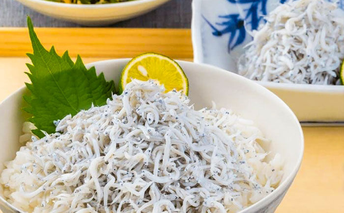 釜揚げ龍馬しらす 約250g×4パック　【株式会社　七和】 [ATAX018]