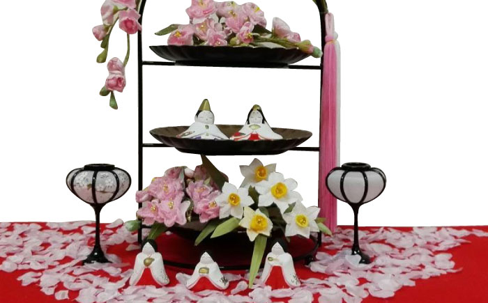 【ひな飾り】春の花飾り三段セット（桃の花・水仙)【花工房美呂】らんまん 花 雑貨 造花 インテリア お祝い ギフト 贈答 人気 送料無料 高知市 [ATCO015]