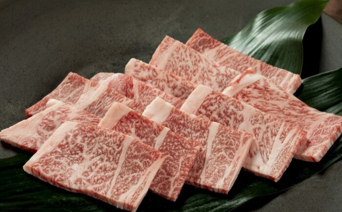 土佐あかうし 焼肉用（肩ロース）約400g / 贈答用 ジューシーな肩肉 あかうし 土佐 土佐和牛 和牛 牛 肉 お肉 焼肉 冷凍 高知 【高知県食肉センター株式会社】 [ATFC031]