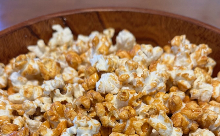 現代人にマッチしたグーな味！「マックのキャラメルポップコーン」 10袋セット【あぜち食品】 [ATCC005]