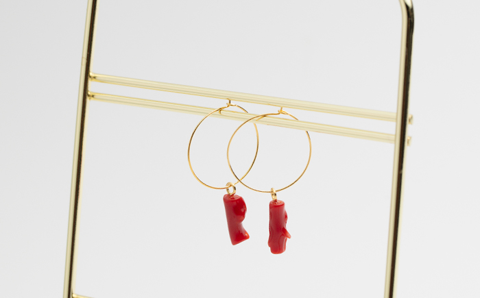 大人気??フープピアス ナチュラルな赤珊瑚 【有限会社米沢サンゴ店】 [ATCX062]