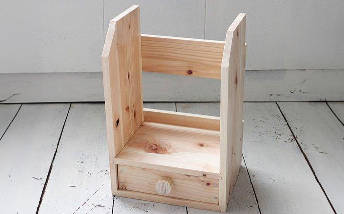 【ひのき香る工作キット】ミニブックスタンド【木作り工房こだかさ】 [ATAT008]