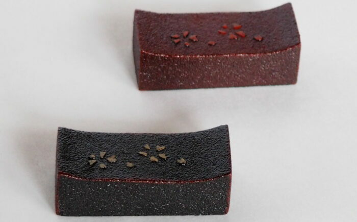 土佐古代塗 木製箸置き 2個セット /土佐古代塗 箸置き はし置き セット 木製 漆器 職人技 日本製 ペア 伝統工芸 美禄堂 ギフト 【美禄堂】 [ATBF064]