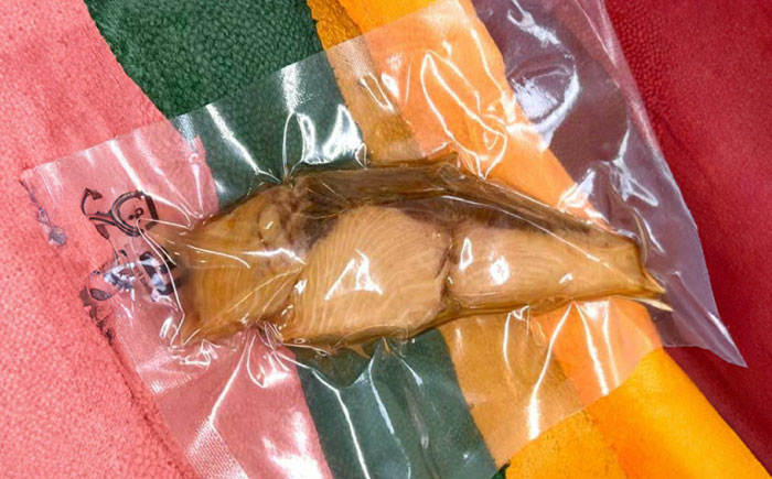 ブリの塩焼き (常温品) 約60g×10パック/長期保存 災害食 避難グッズ 防災 【興洋フリーズ株式会社】 [ATBX090]