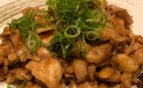 土佐はちきん地鶏もも肉の味噌ダレ炒め