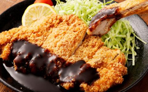 【年12回定期便】初音の定期便お楽しみセット!! おひとり様向け 2人前 毎月届く 肉 魚 惣菜 刺身 加工品 おかず 一人暮らし 冷凍 hn057