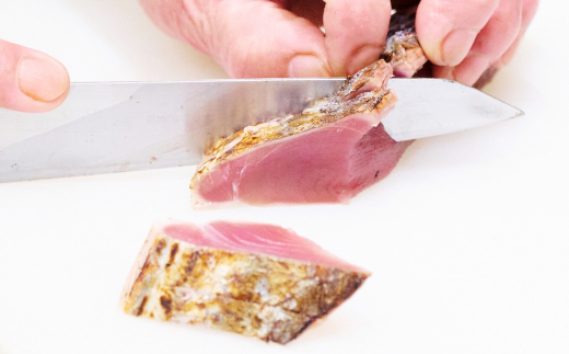 【定期便３回お届け】炭焼きかつおタタキ 1節