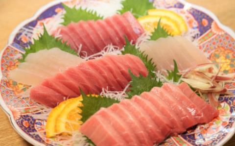 天然マグロ中トロ４種食べくらべセット（本マグロ、ミナミマグロ、メバチマグロ、ビンナガマグロ　各１柵）