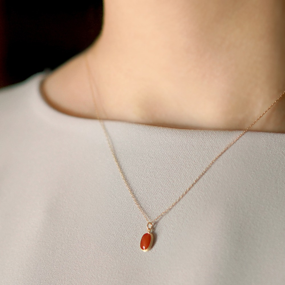 珊瑚 血赤珊瑚 ミニカボション ペンダント ネックレス K10イエローゴールド 天然サンゴ 一点物 アクセサリー 厄除け お守り クリスマス バレンタイン 誕生日プレゼント 記念日 ホワイトデー ジュエリー 大人可愛い ギフト さんご サンゴ 高知県室戸市