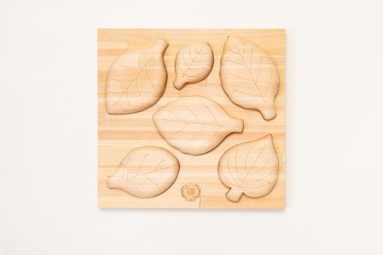 【木のおもちゃ】かくれんぼパズル さとやま 名入れ可能