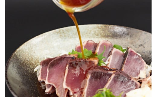 【高知県産ゆず果汁使用】にんにく入り自家製ぽん酢 5本セット 270ml×5本 ゆずポン酢 柚子ポン酢 ゆず果汁 調味料 鍋物 湯豆腐 焼き魚 揚げ物 サラダ かつおのタタキ なすのタタキ 冷奴 高知名物 四国 特産品 自家製 手作り ギフト 贈り物 お取り寄せ 安芸市 高知県