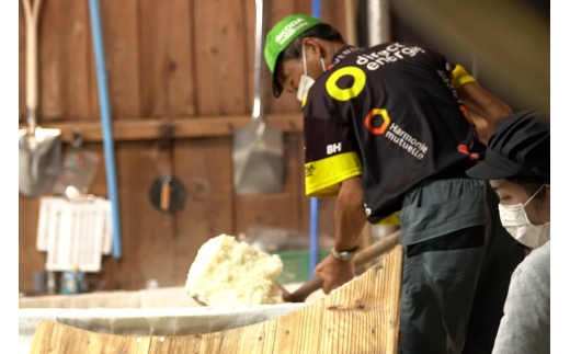 安芸虎純米酒山田錦80%・安芸虎雄町純米大吟醸 セット 1,800ml 日本酒 2本セット 飲み比べ 酒 純米酒 辛口 日本酒