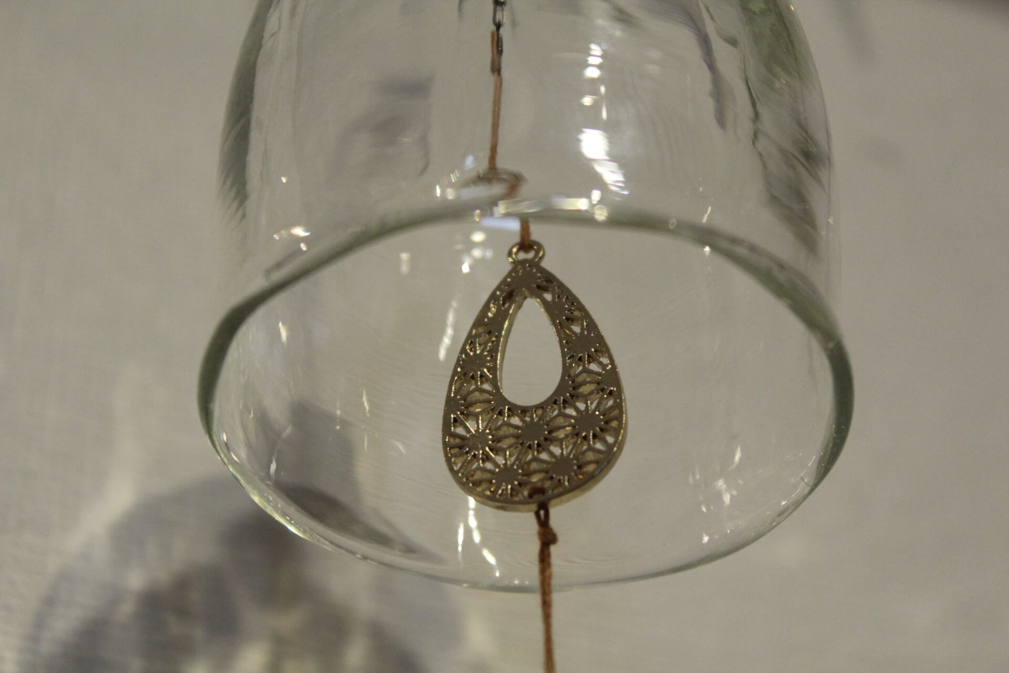 ガラス風鈴「海つ音」（釣鐘型・麻の葉）【 工芸品 雑貨 インテリア 風鈴 人気 おすすめ 】