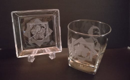 坂本龍馬　家紋グラスセット（3）【コップ 食器 日用品 ガラス 竜馬 坂本竜馬 ギフト 人気 おすすめ  高知県 南国市】