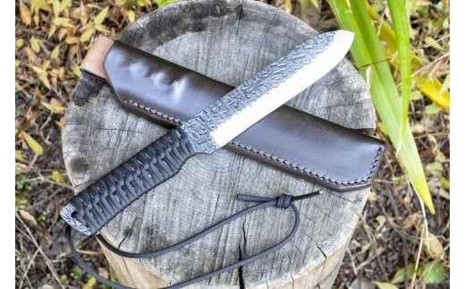 土佐鍛 焚き火遊び鉈フルタング 剣型 黒 | ナイフ キャンプ アウトドア 打刃物 土佐 鉈 剣鉈 なた 職人 山林 狩猟 熊 刃物 薪割り ハンドメイド 釣り 伝統 工芸 高知県 南国市