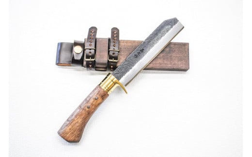 土佐渓流鉈 150 黒槌目 真鍮ツバ輪 | ナイフ キャンプ アウトドア 打刃物 土佐 鉈 剣鉈 なた 職人 山林 狩猟 熊 刃物 薪割り ハンドメイド 釣り 伝統 工芸 高知県 南国市