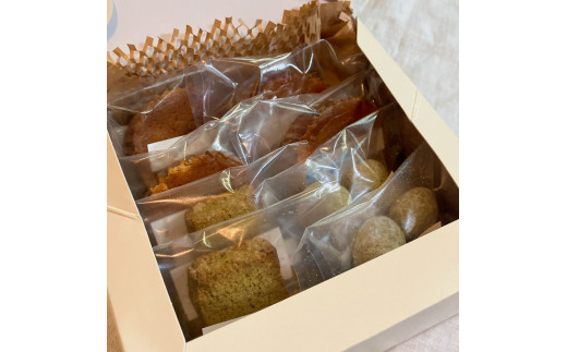 特製マドレーヌと土佐茶の焼き菓子セット(マドレーヌ4個・