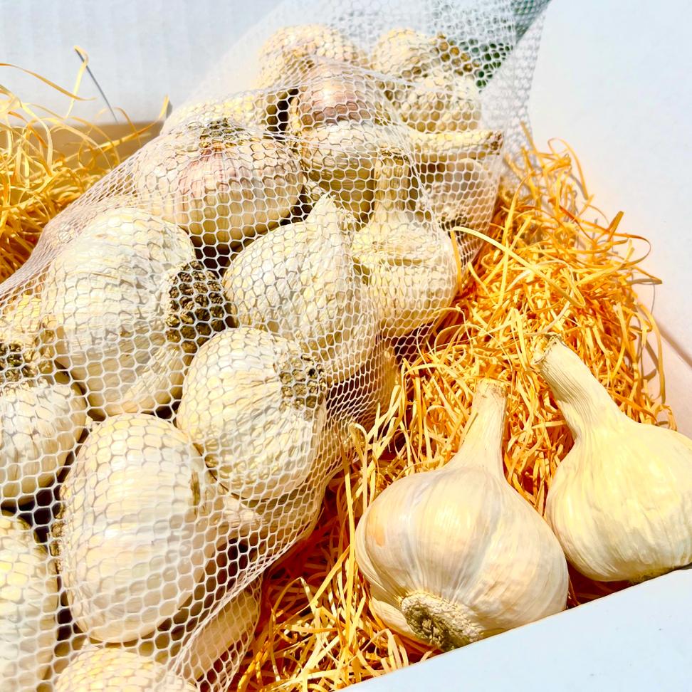 植田ファームの自然乾燥にんにく800g 800グラム ニンニク ガ